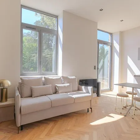 Apartment Splendide Studio, Terrasse Ensoleillee,